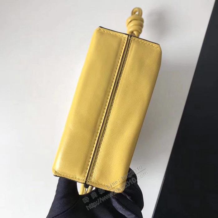 LOEWE女包 原單品質 最新mini小福袋 綿羊皮 羅意威單肩斜挎包  sl2041